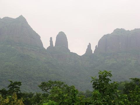 Mahuli Fort | Wikimapia - Let's describe the whole world!