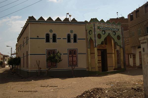 جئت أزور الجامع الكبير في المدينة وأشاهد