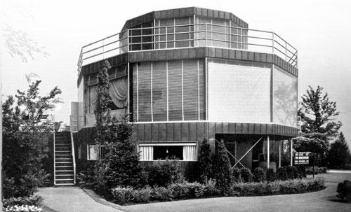 The House of Tomorrow (1933 World's Fair Home in Beverly ...