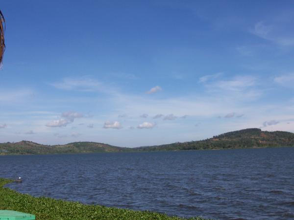 Viktória tó