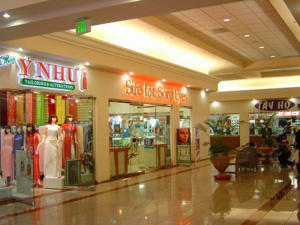 Hình Trung Tâm Thương Mại "Grand Century Mall", San José (Grand Century