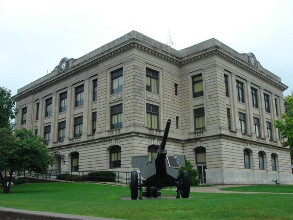 Carroll County Courthouse Delphi Indiana rotunda Classicism 1916