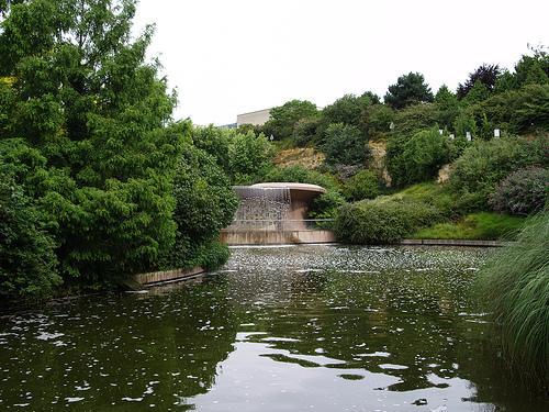 La Vallee Du Memorial Caen