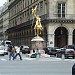 Place des Pyramides dans la ville de Paris