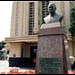 Busto de Joaquim Câmara Filho na Goiânia city