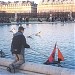 Grand bassin rond dans la ville de Paris