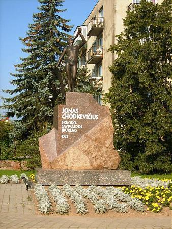 Skuodas (English)