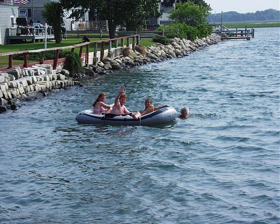 Harborside Motel And Webhannet River