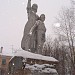 Гипсовая статуя «Мать и пионер» в городе Вологда