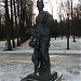 Цветник Шредера со статуями римских богов (XVIII в.) в городе Москва
