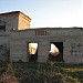 Полуразрушенная трансформаторная подстанция в городе Москва