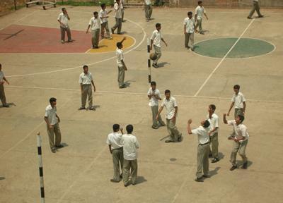 Rajhans Vidyalaya Munshi Nagar D N Road It came into existence in rajhans vidyalaya in the year 2003 with the efforts of our beloved principal mrs. wikimapia
