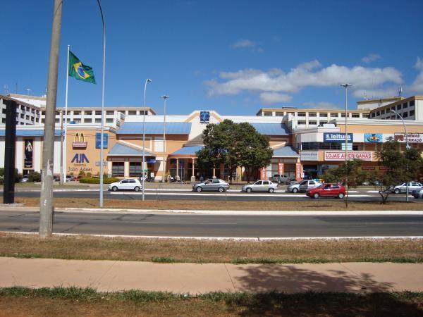 Terra o Shopping Sudoeste Octogonal