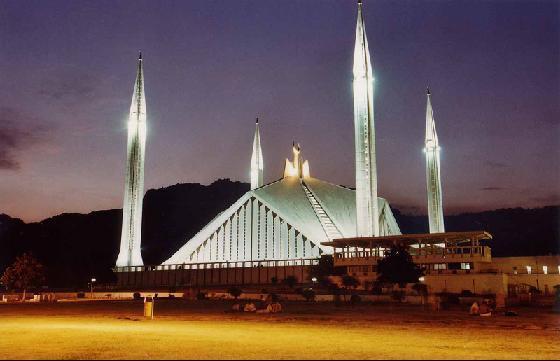 kral faysal camii islamabad