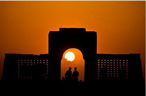 Elliot S Beach A K A Besant Nagar Beach Chennai The sunrise beach hotel offers luxury holiday accommodation, great location, modern facilities and friendly service. wikimapia