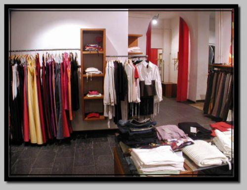 EXX seit 1997, der Hugo Boss Laden Dresden