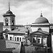 Здесь находилась церковь Троицы Живоначальной, что в Полях (Троица на Полях) в городе Москва