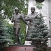 Памятник М. Маметовой и А. Молдагуловой в городе Алматы