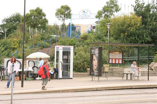 Warum Müssen Sie Jetzt Anhalten Straßenbahn Straßenbahnhaltestelle "Merianplatz" - Dresden