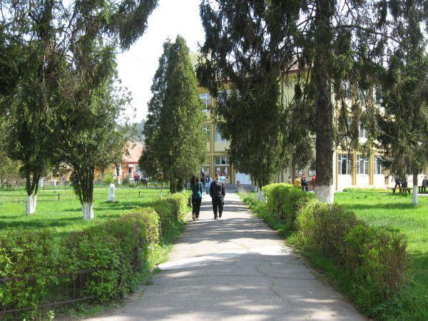 Axente Sever High School Secondary Education