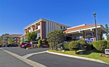Quality Inn Amp Suites Irvine Spectrum Lake Forest California
