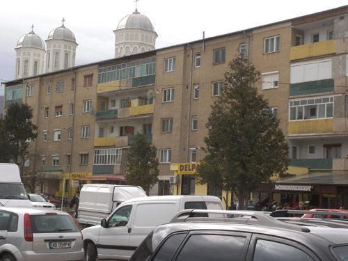 Cugir (English)