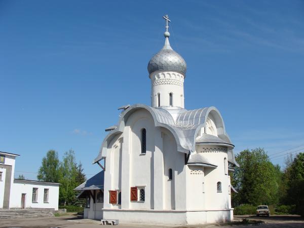 Храм Воскресения Христова в Орлецах Псков