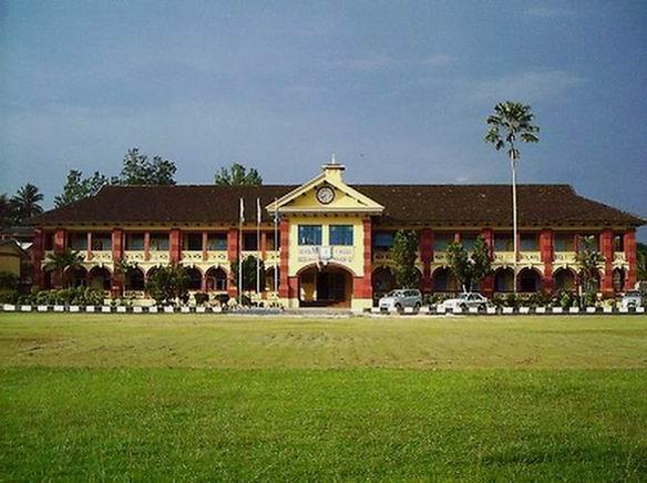 SMK Tinggi Segamat - Segamat (English)
