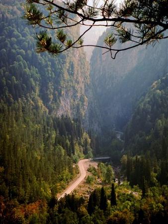 Чобгарский карниз