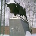 Статуя бика в місті Черкаси