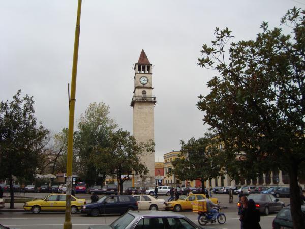 tiran saat kulesi tiran