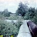 Открытый участок трубопровода теплотрассы в городе Москва