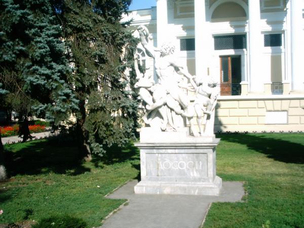 Копия скульптурной группы «Лаокоон и его сыновья» - Одесса