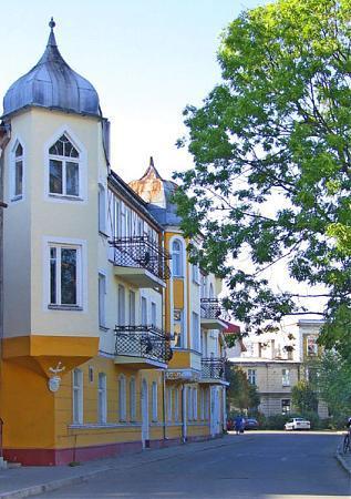 Поликлиники взрослые сургут адреса