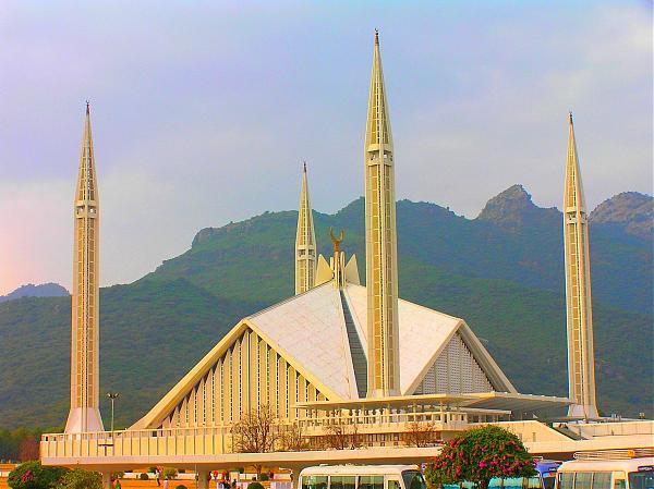 kral faysal camii islamabad