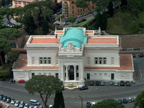 Mercedes via della stazione vaticana #7