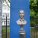 Стенд с бронзовыми скульптурами и барельефами в городе Москва