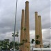 Chaminés da antiga fábrica de cimento na Contagem city