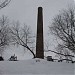 Кирпичная заводская труба в городе Москва
