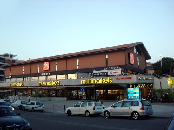 Centro Commerciale Luna E Sole Urban Area Of Sassari