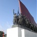 Statue 2 Of 