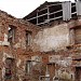 Развалины служебного корпуса усадьбы Рябово в городе Всеволожск