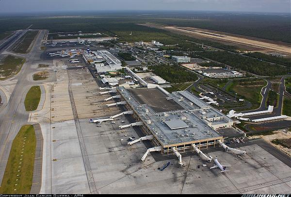 Cancún International Airport (CUN/MMUM) - Cancún