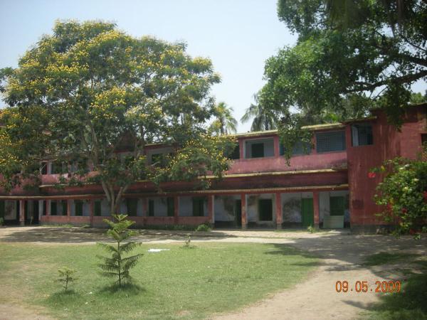 Muchisha Haridas Krishi Silpa Vidyapith Muchisha Marca registada de moda feminina.