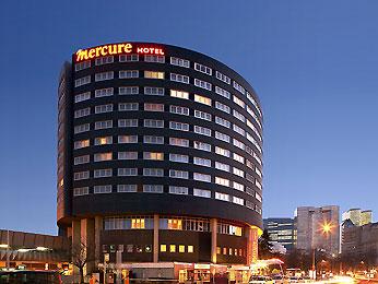 Mercure Paris Defense Hotel