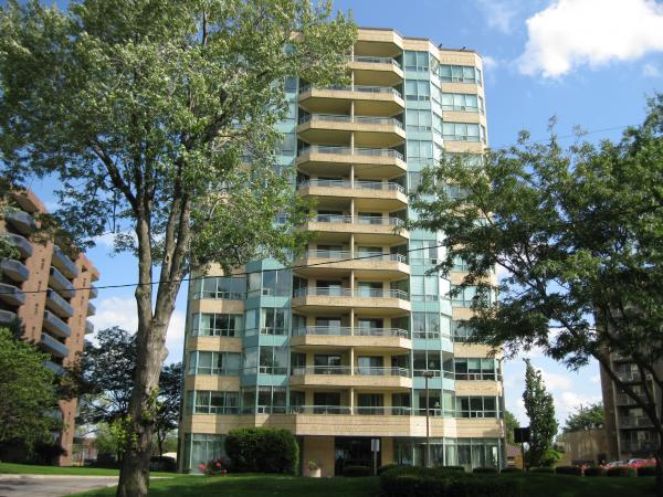 River City Motors >> Summit House - Windsor, Ontario | condominium, apartment building River City Motors >> Summit House - Windsor, Ontario | condominium, apartment building