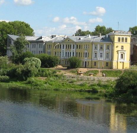 Адрес областной больницы в саратове на рабочей