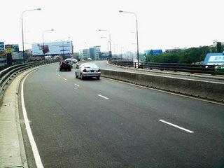 Mohakhali Flyover Dhaka The flyover has a total length of 1.12 kilometres, with a total of 19. wikimapia