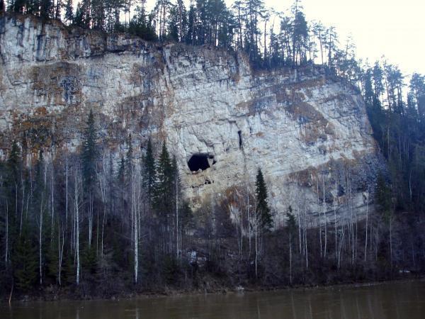 Дыроватый камень Чусовая