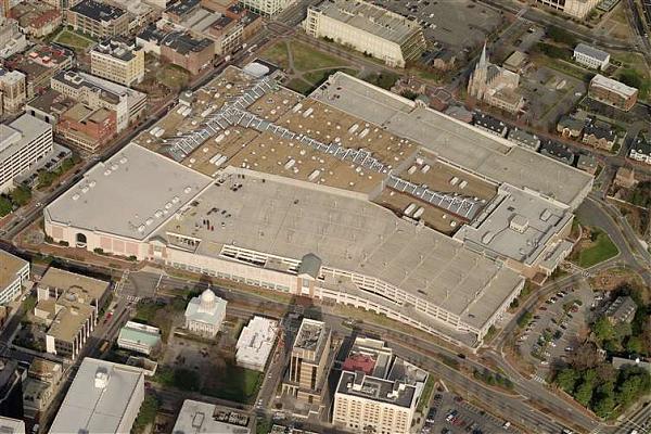 MacArthur Center Norfolk Virginia store / shop shopping mall